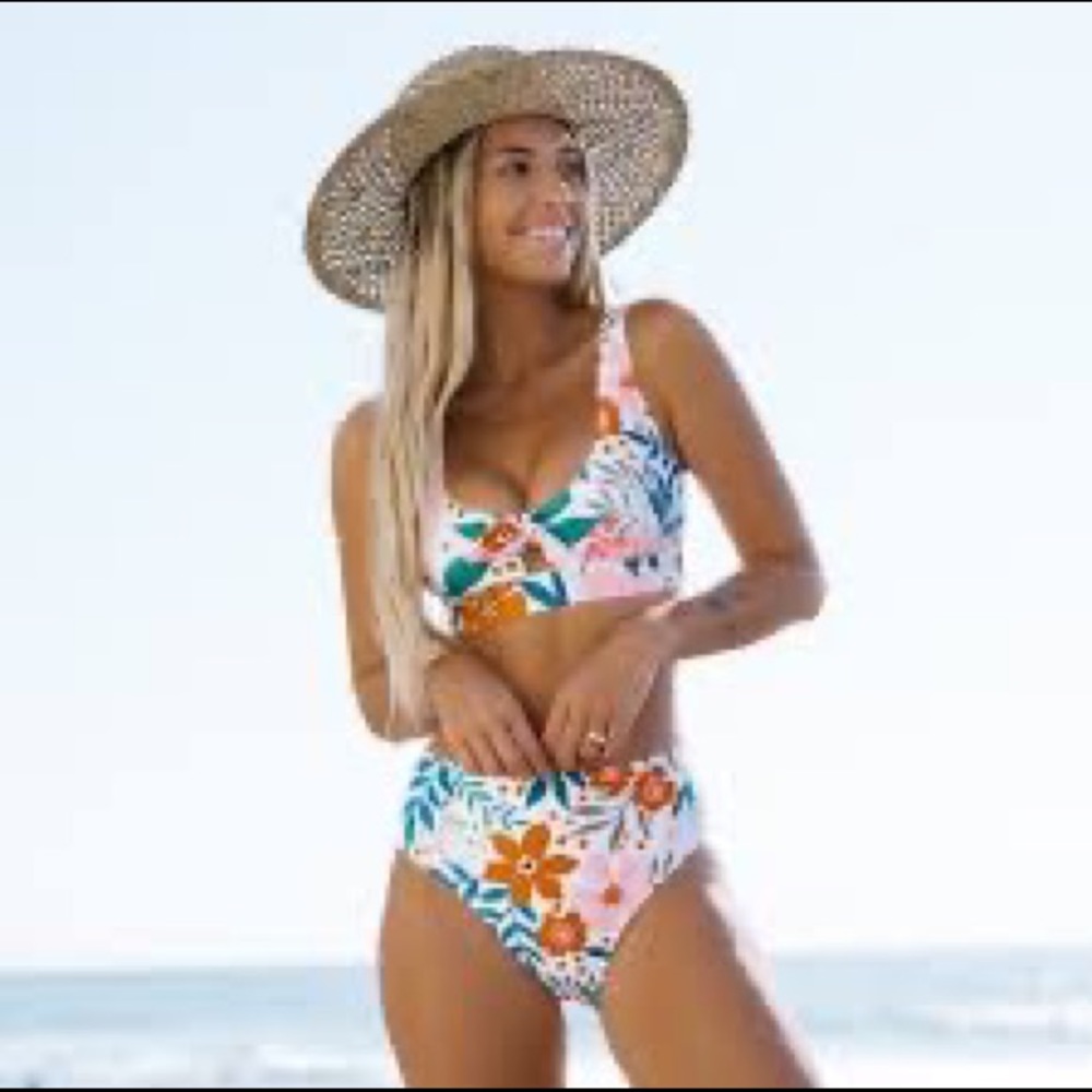 Beach Sissi NWT Floral Bikini